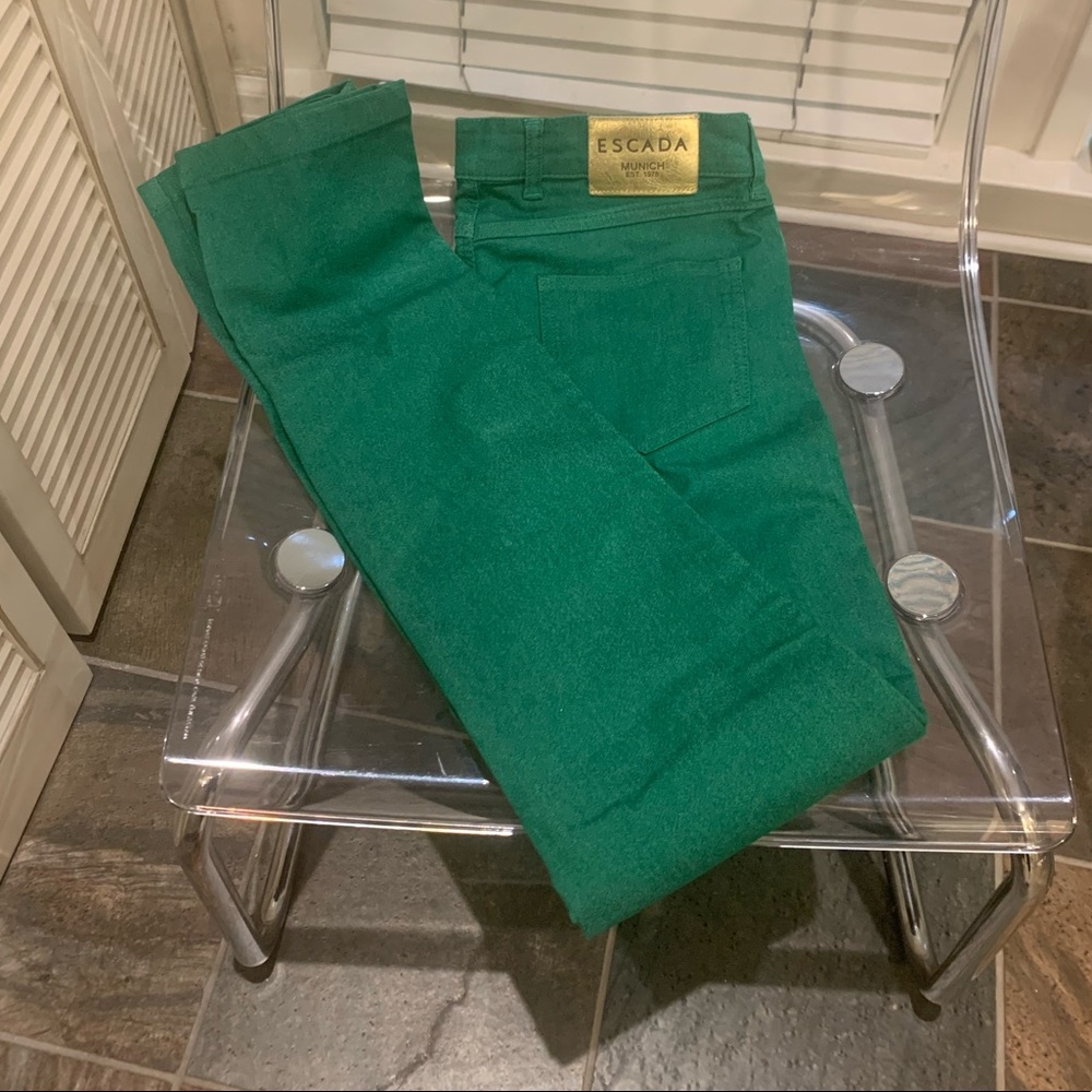 NWOT, Leaf Green Escada Munich women’s jeans